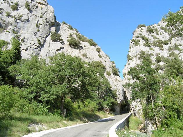 La Baptistine Face Au Ventoux La Clue Plaisians Ngoại thất bức ảnh
